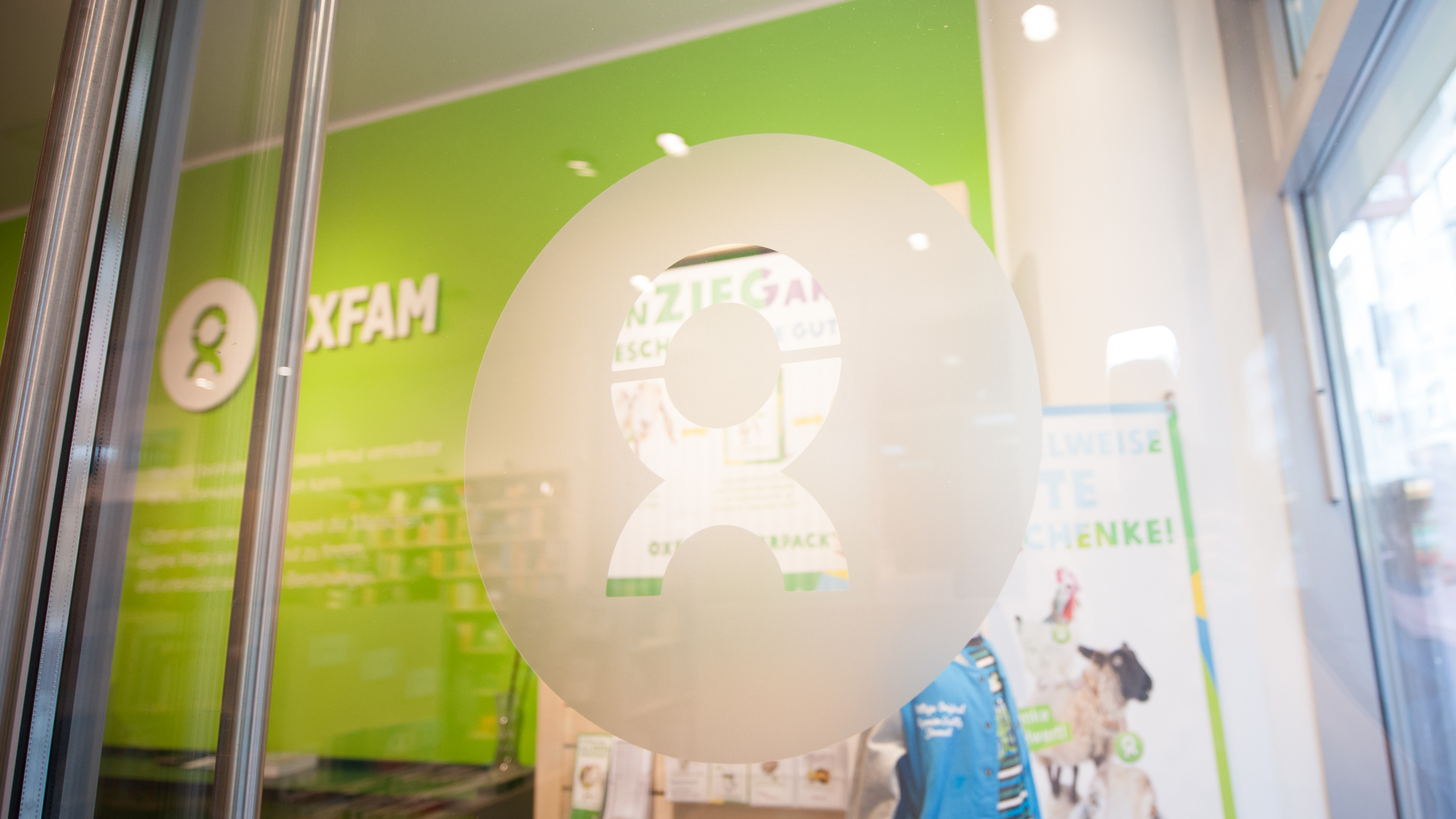 Blick in den Oxfam Shop Karlsruhe