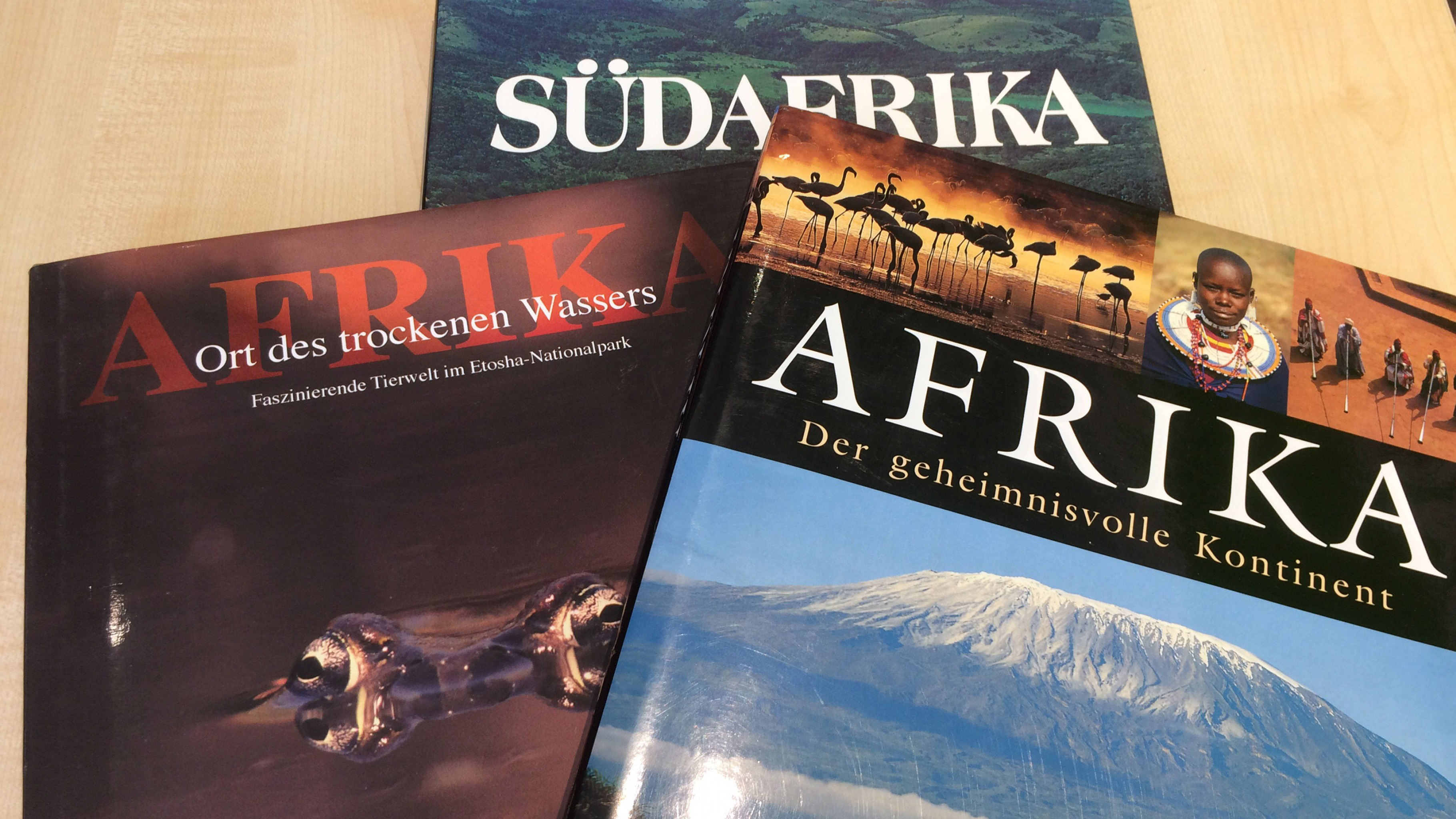 Bücher zum Thema Afrika im Oxfam Shop