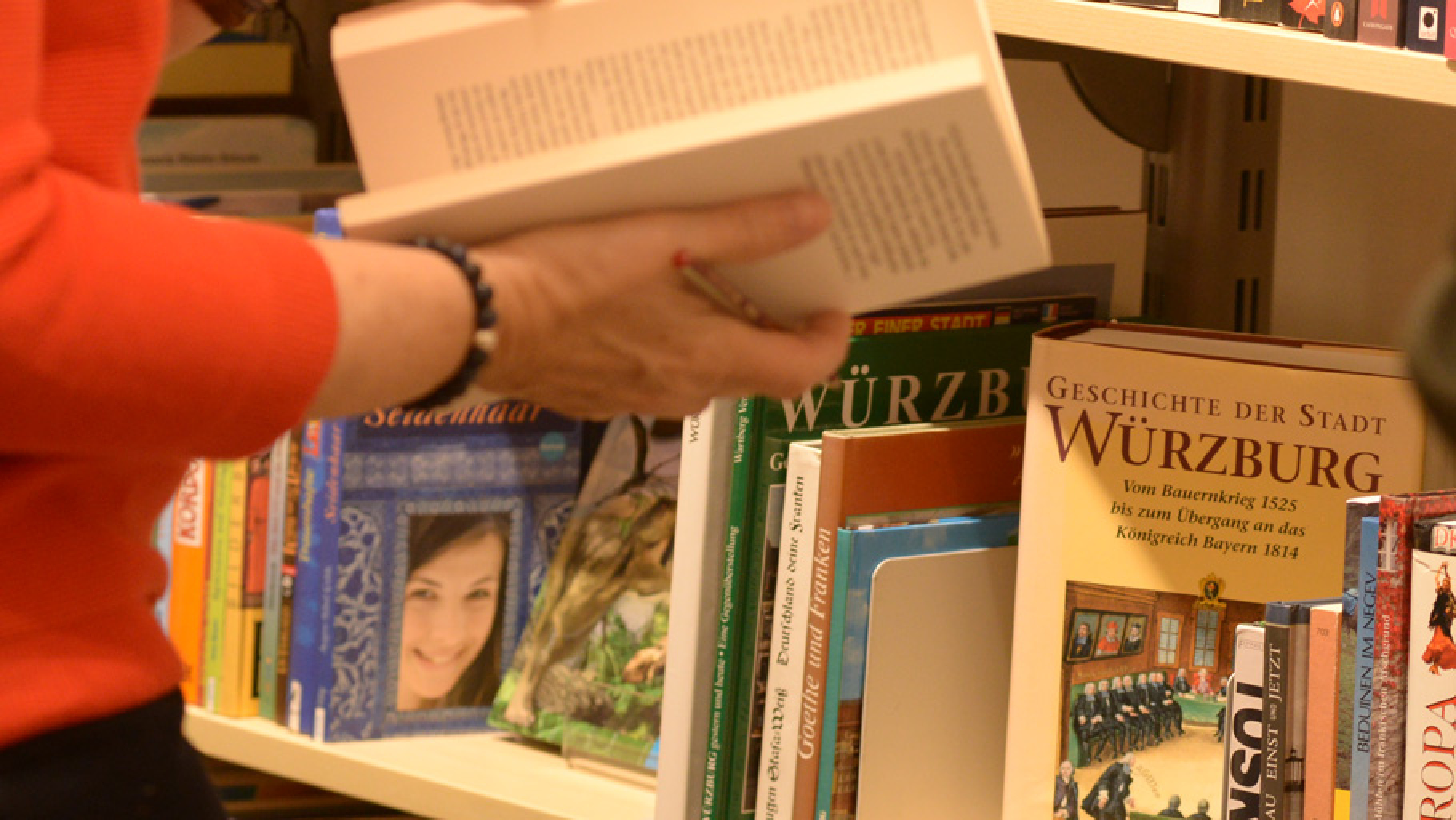 Bücher WÜrzburg im Oxfam Shop