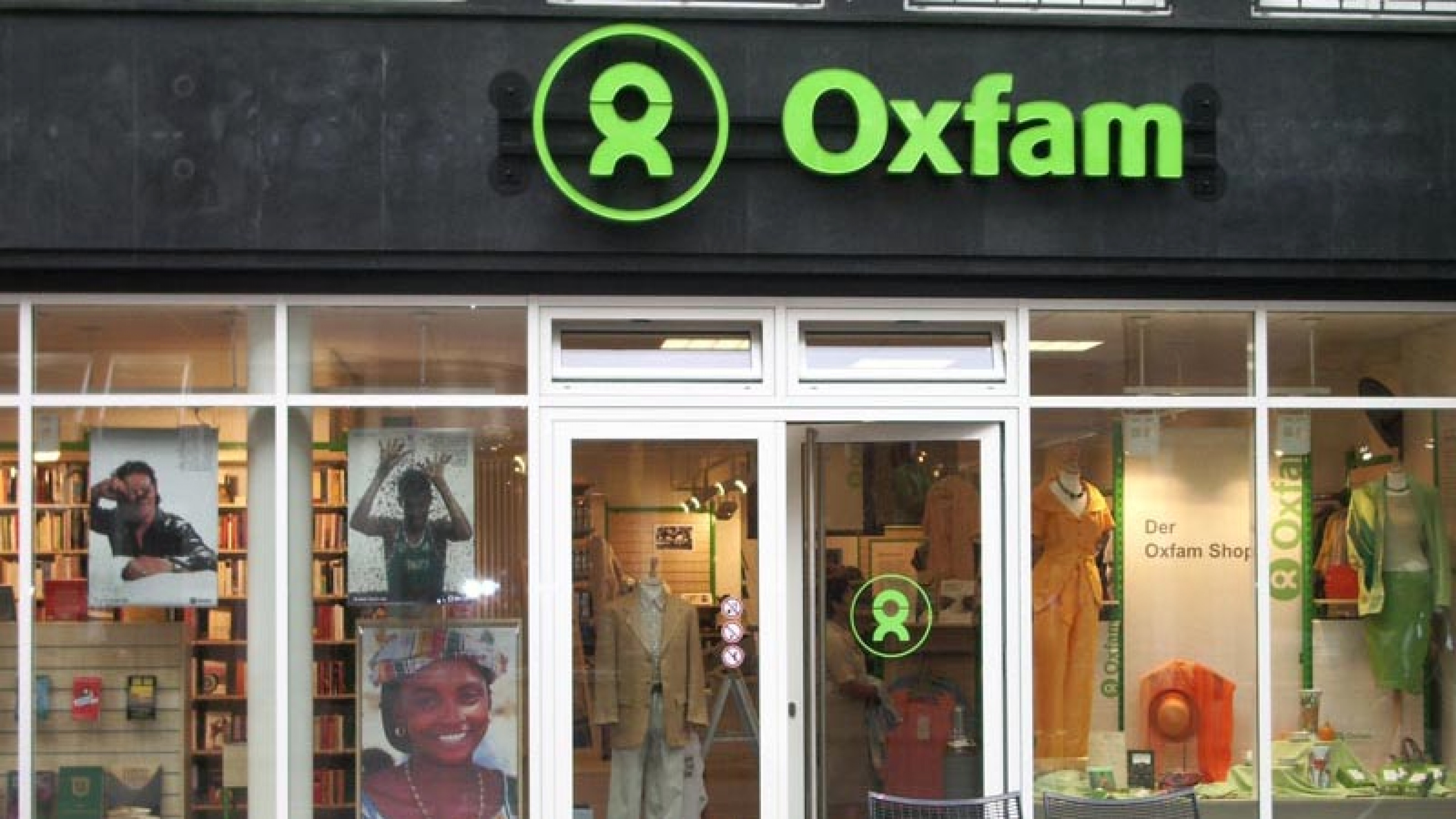 Oxfam Shop Düsseldorf-Pempelfort - Außenansicht