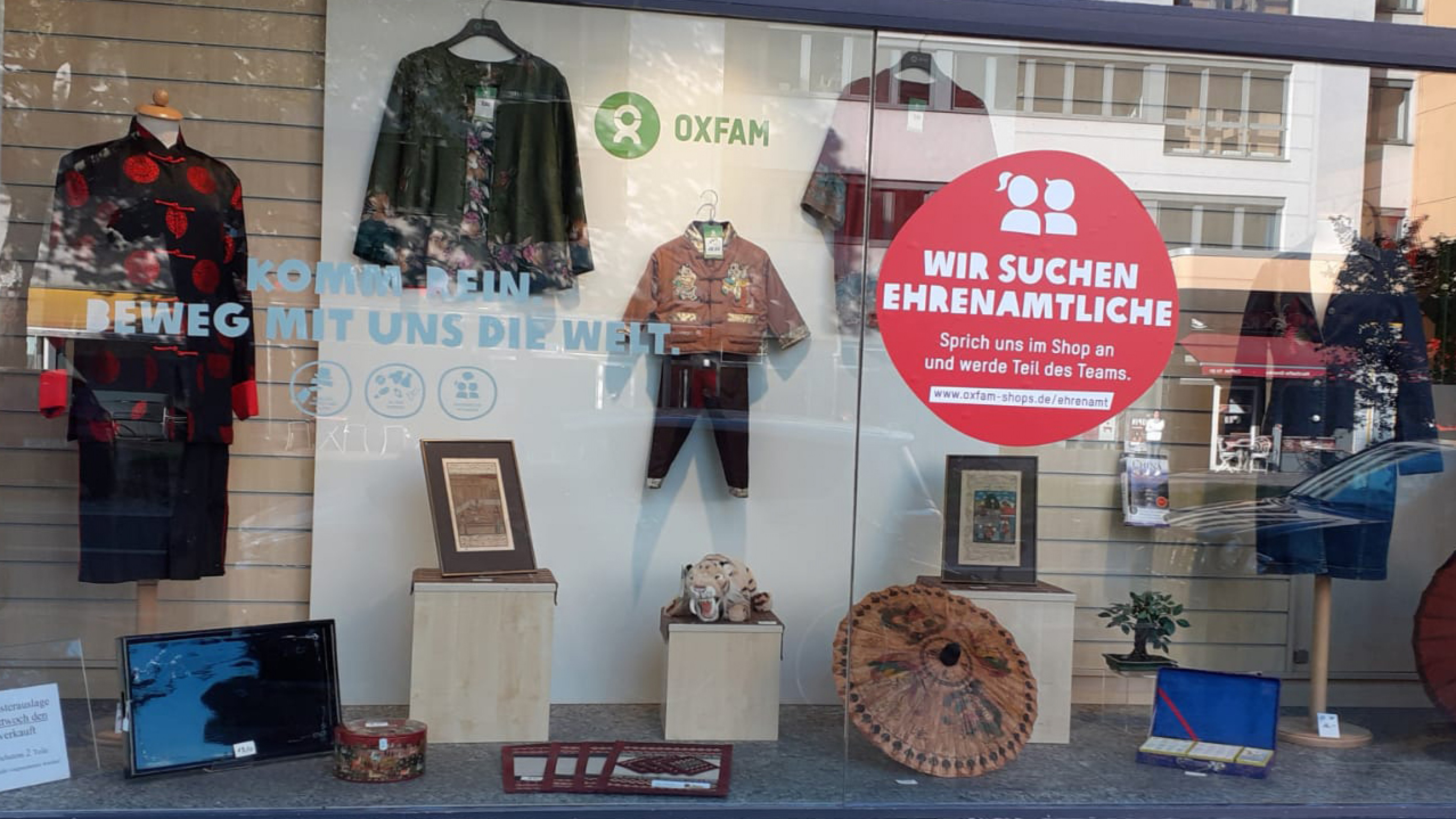 Schaufenster vom Oxfam Shop Berlin-Schöneberg