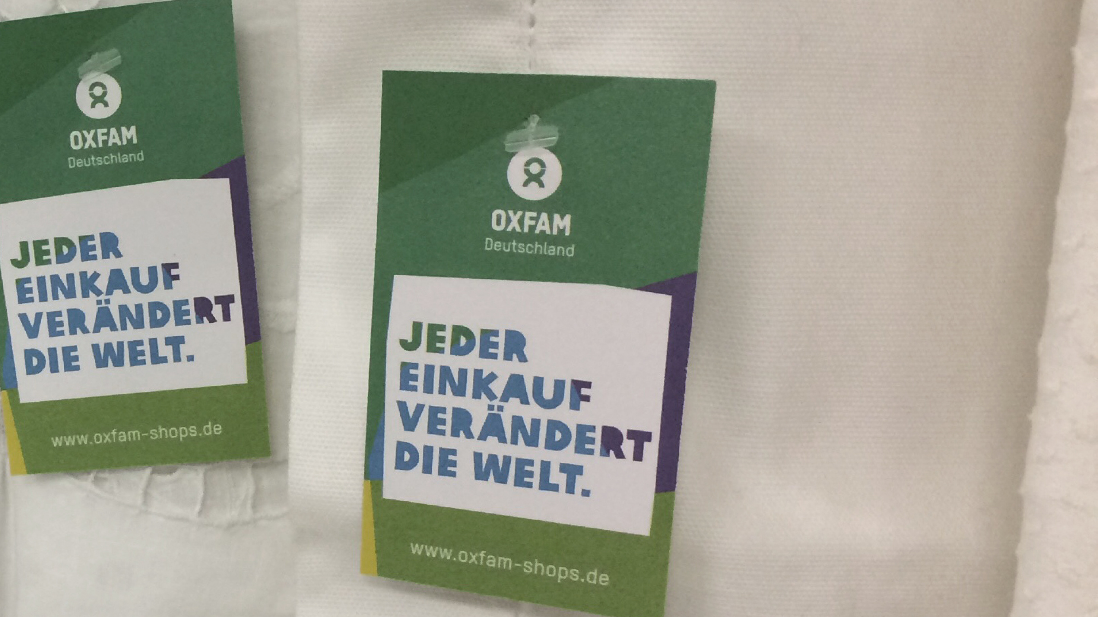Heimtextilien gibt es im Oxfam Shop