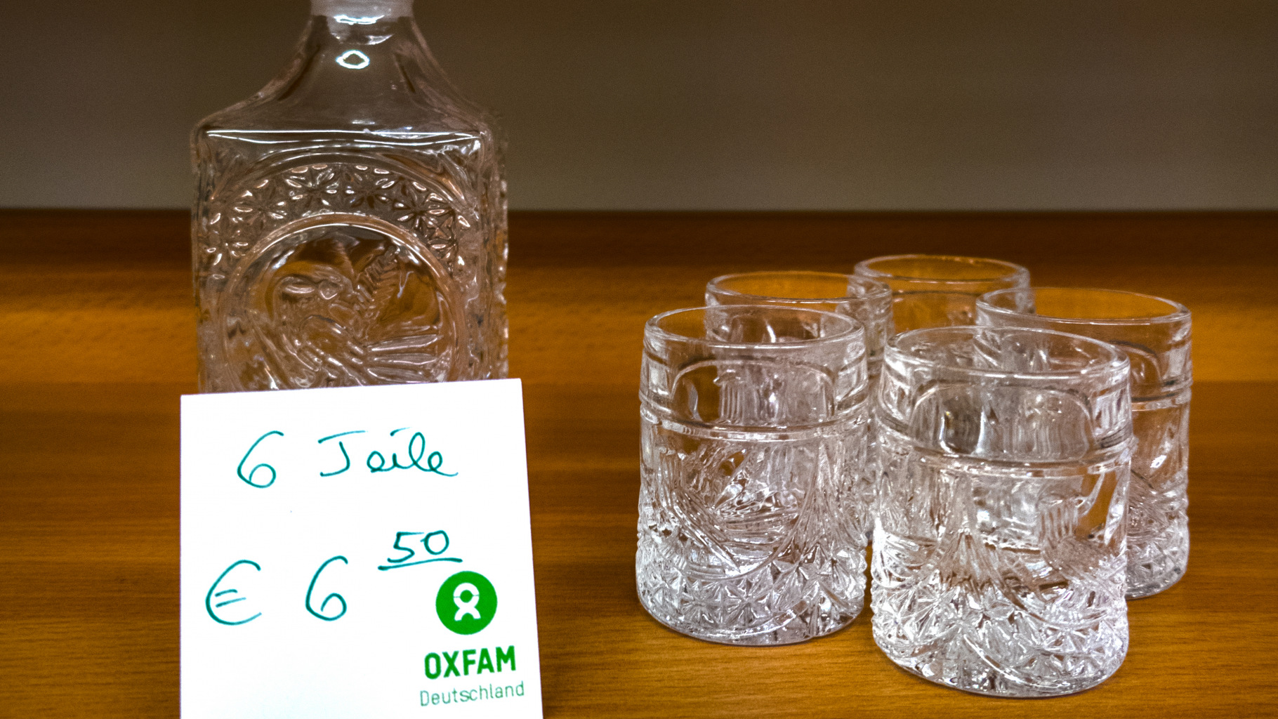Whiskey-Gläser im Oxfam Shop