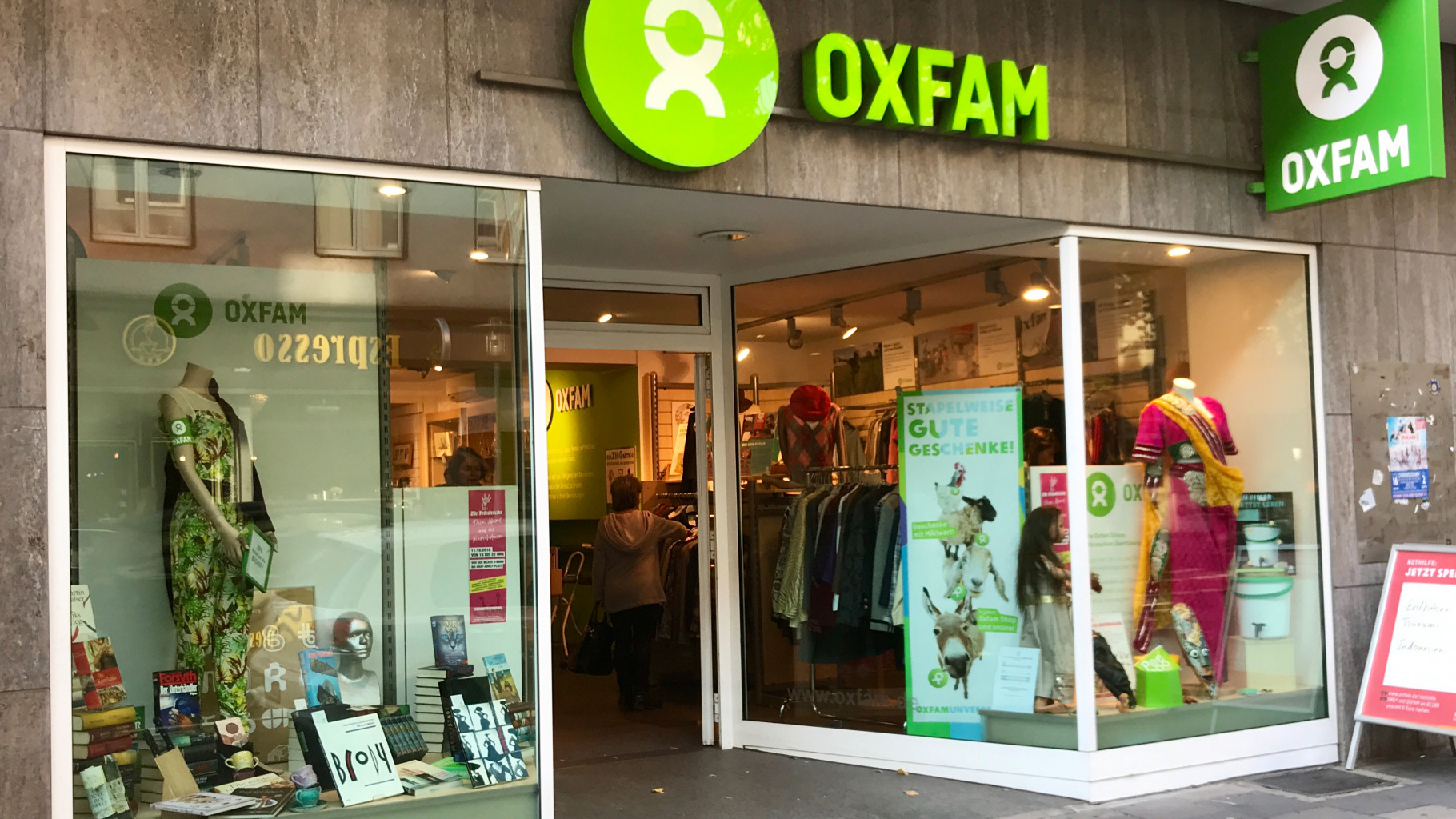 Oxfam Shop Düsseldorf-Friedrichstadt - Außenansicht