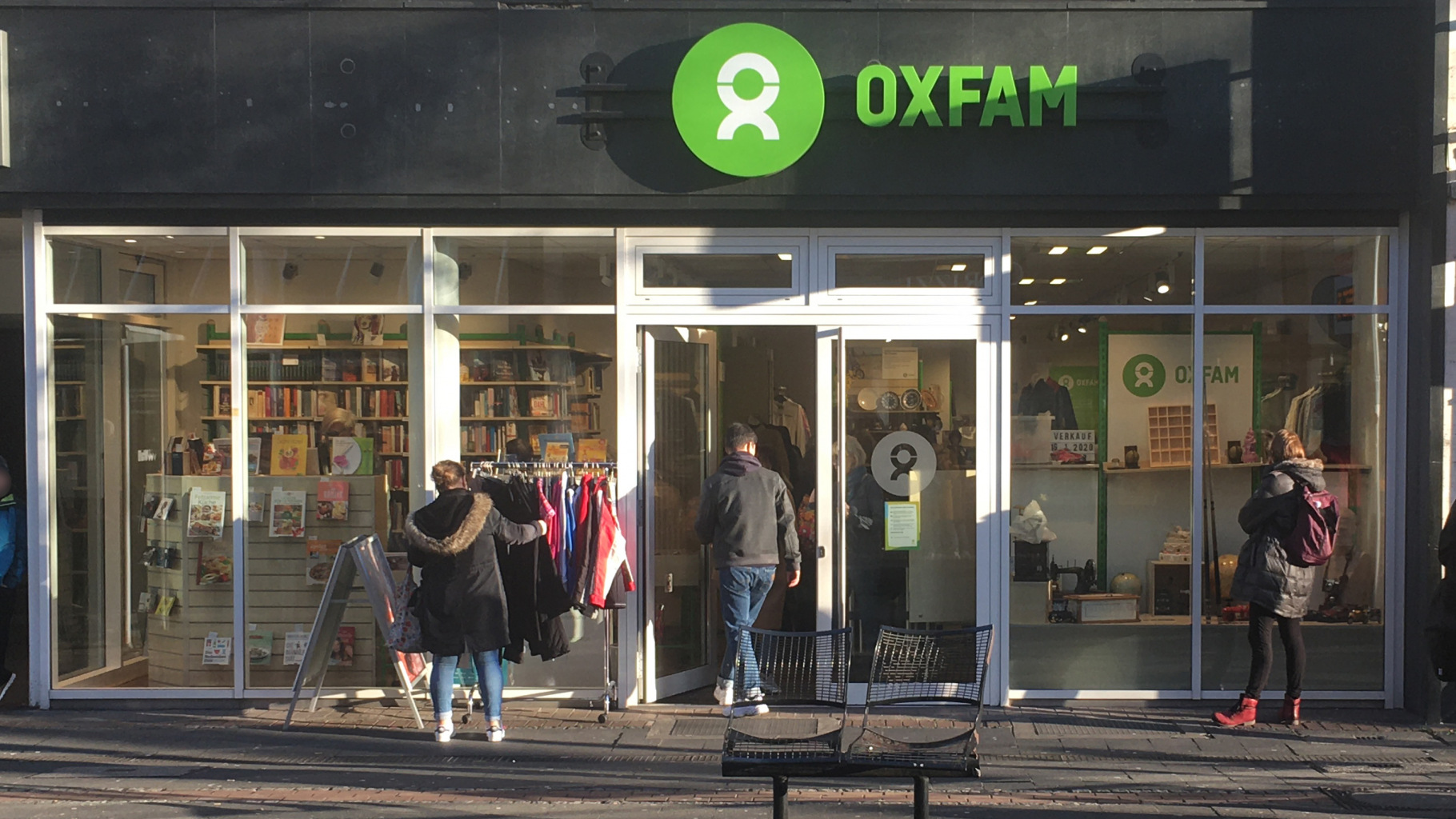 Oxfam Shop Düsseldorf-Pempelfort - Außenansicht
