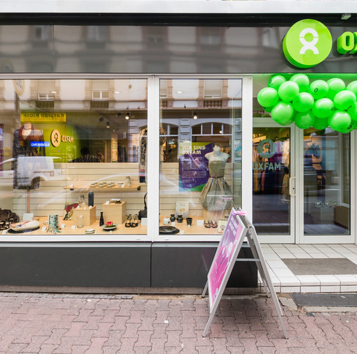Oxfam Shop Frankfurt-Nordend - Außenansicht