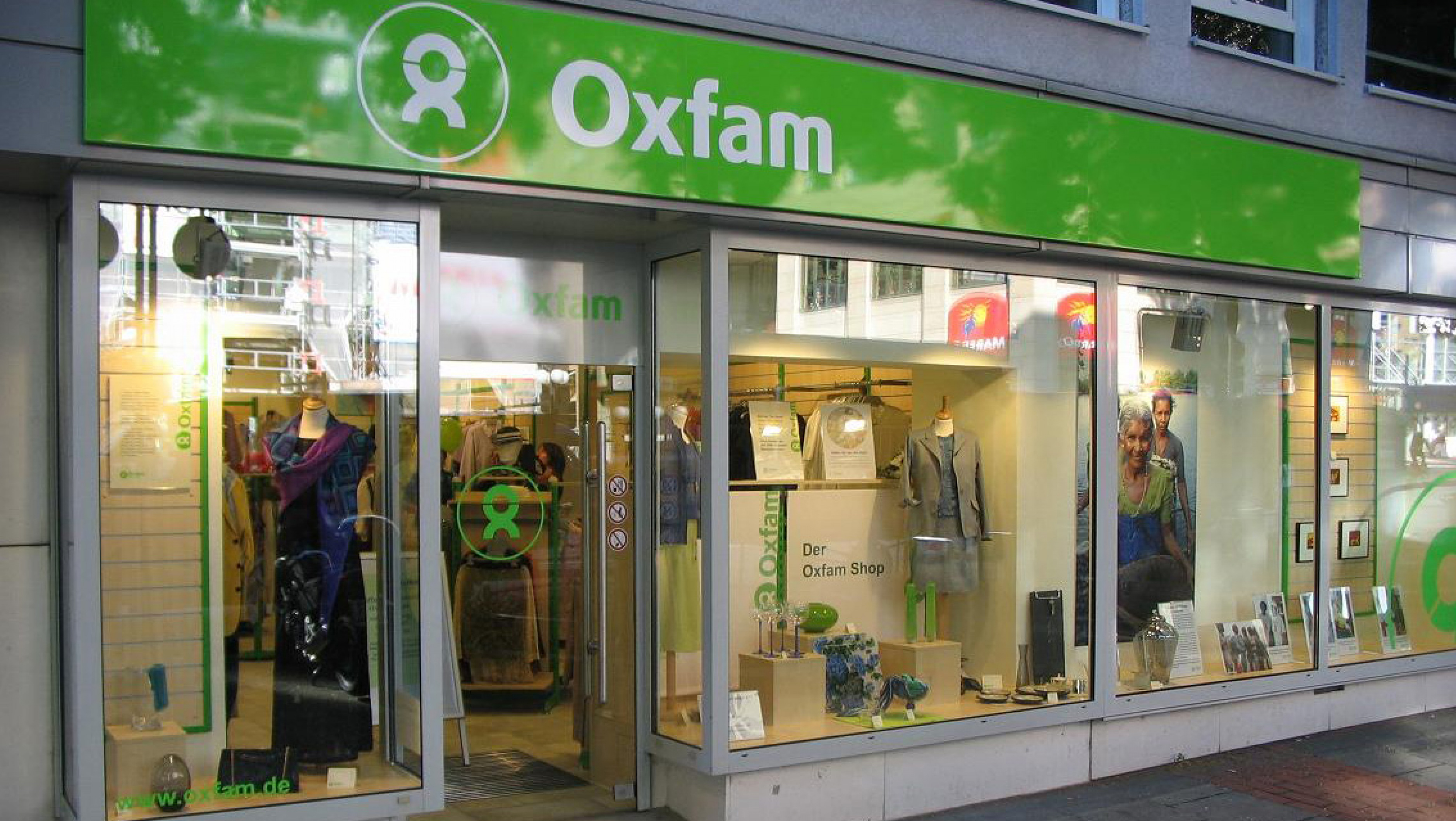 Oxfam Shop Stuttgart - Außenansicht