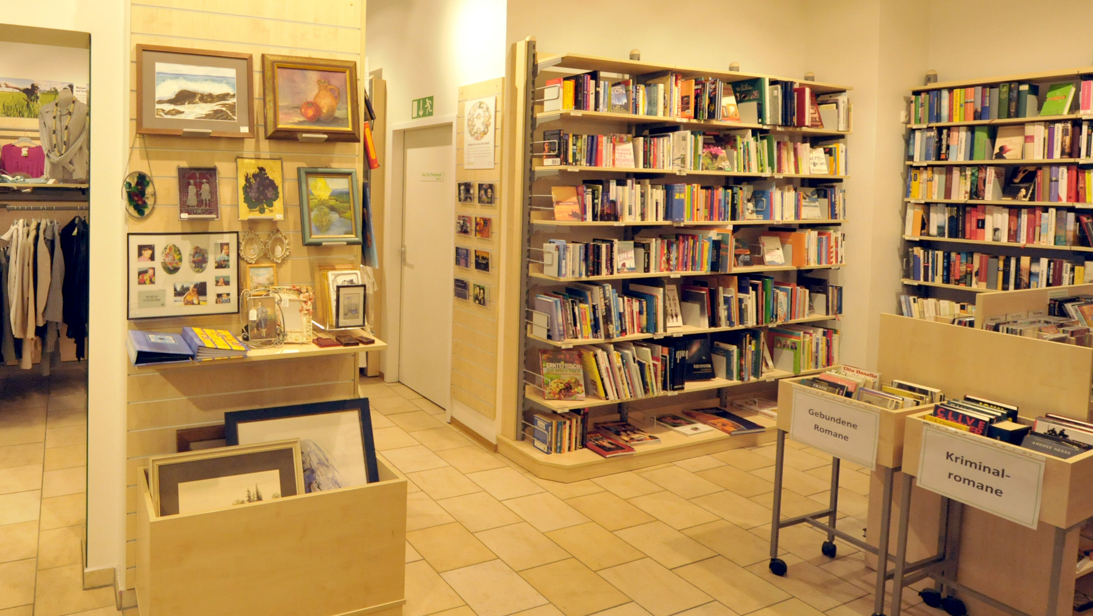 Oxfam Shop Regensburg - Bücher