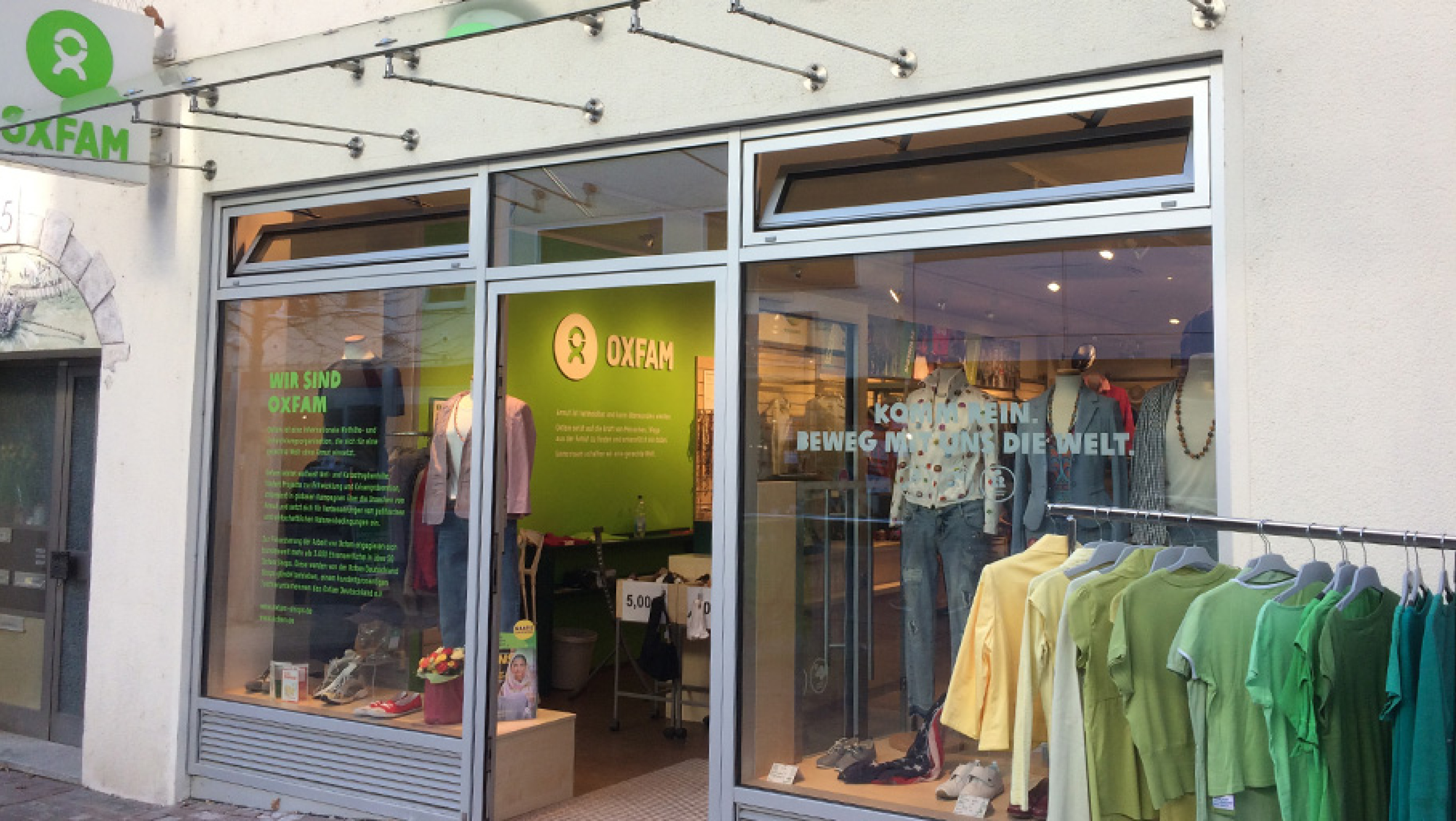 Oxfam Shop Ulm - Außenansicht