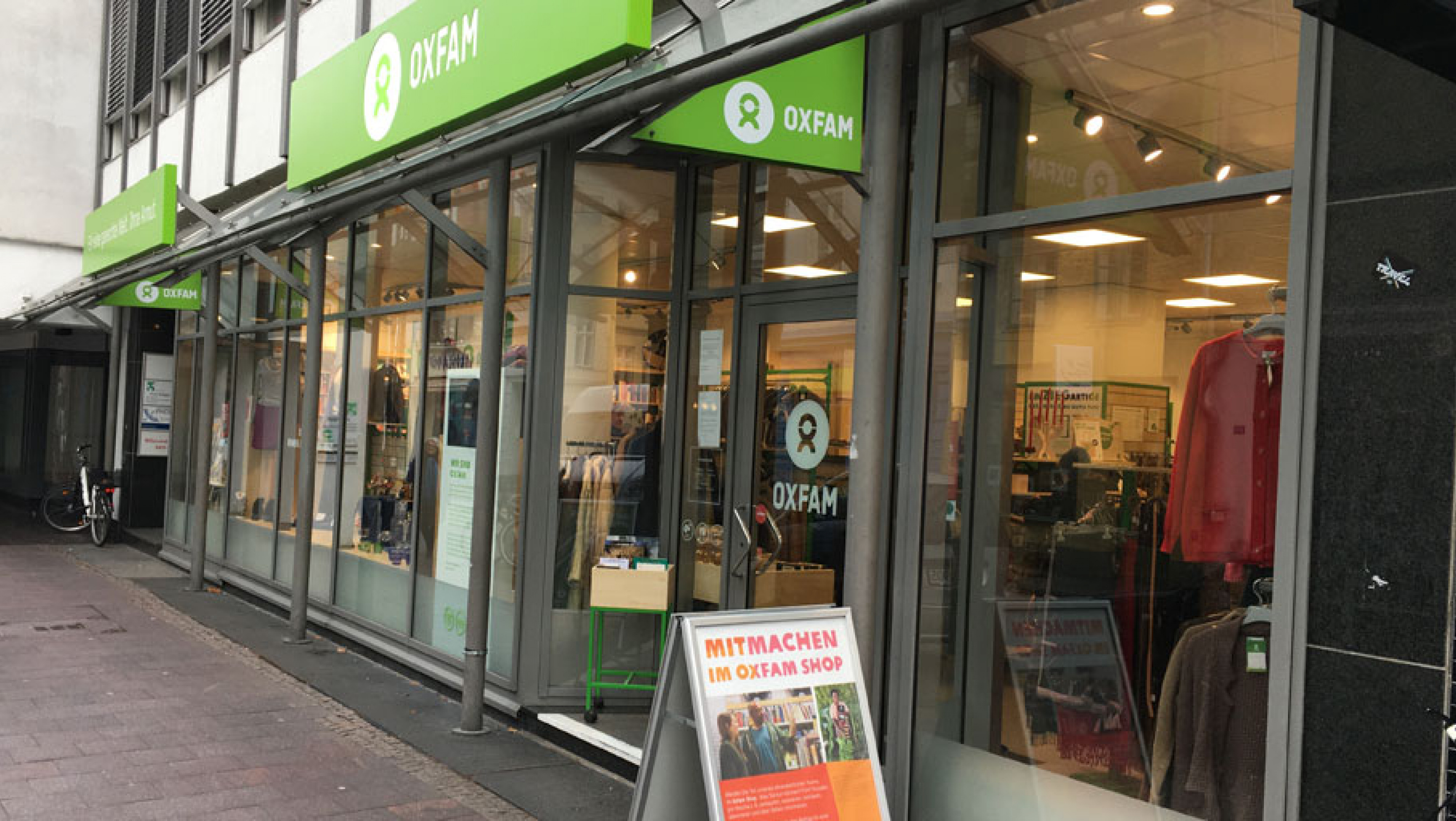 Oxfam Shop Lübeck - Außenansicht