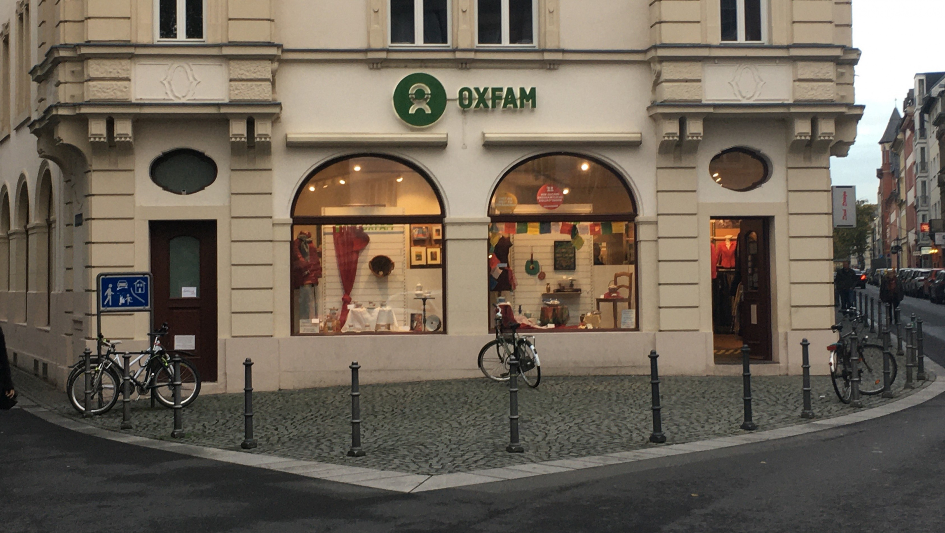 Oxfam Shop Mainz - Außenansicht