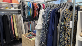 Kleidung aus den Oxfam Shops