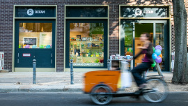 Außenansicht vom Oxfam Buchshop Berlin-Schöneberg