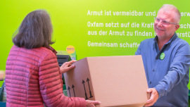 Sachen spenden im Oxfam Shop