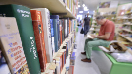 Eine große Auswahl an Büchern gibt es im Oxfam Shop.