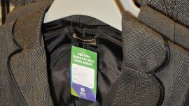 Damen-Blazer im Oxfam Shop