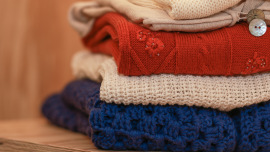 Kleidung aus den Oxfam Shops
