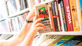 Bücher in den Oxfam Shops