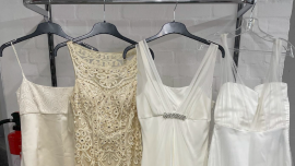 Brautkleider im Oxfam Shop