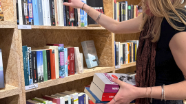 Bücher in den Oxfam Shops