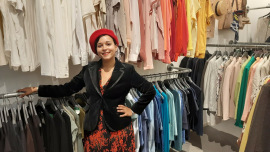 Sara ist ehrenamtliche Mitarbeiterin im Oxfam Shop Berlin-Charlottenburg.
