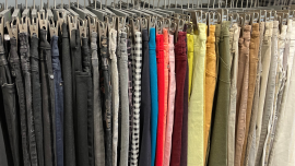 Hosen aus dem Oxfam Shop