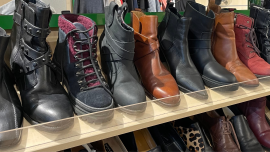 Stiefeletten und Winterliche Schuhe in den Oxfam Shops