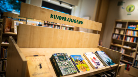 internationale Kinderbücher im Oxfam Shop