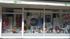 maritimes Schaufenster Oxfam Shop Hamburg-Hoheluft