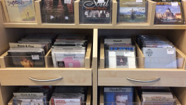 Musik-CDs im Oxfam Shop