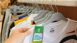 Günstige Sportsachen können Sie im Oxfam Shop kaufen.