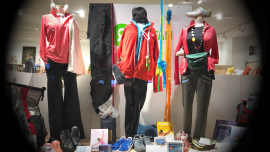 Sportsachen gibt es im Oxfam Shop