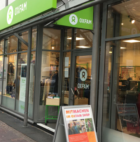 Oxfam Shop Lübeck - Außenansicht