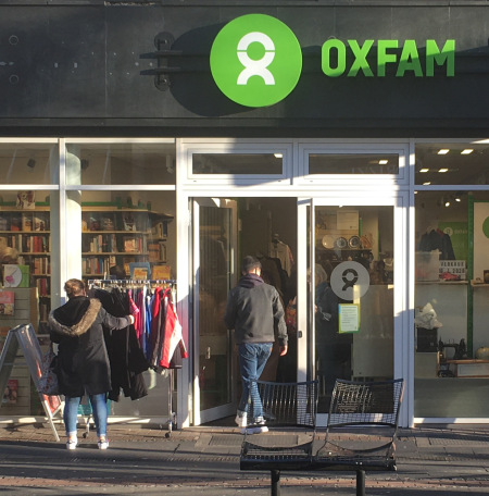 Oxfam Shop Düsseldorf-Pempelfort - Außenansicht