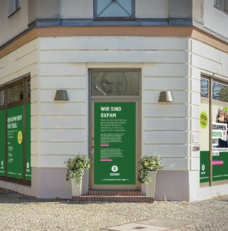 Außenansicht Oxfam Shop Berlin-Tegel mit simulierter Außenbeklebung