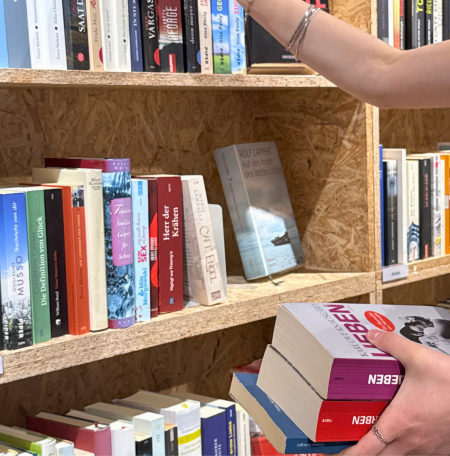 Bücher in den Oxfam Shops