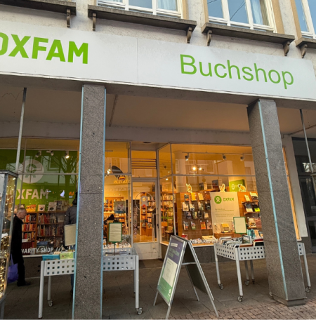 Oxfam Shop Darmstadt - Buchshop Außenansicht