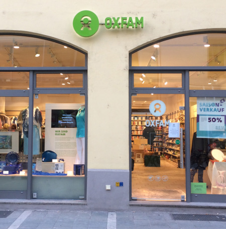 Oxfam Shop Regensburg - Außenansicht