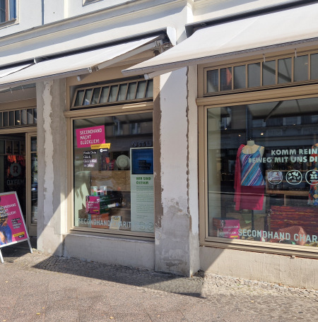 Außenansicht vom Oxfam Shop Potsdam