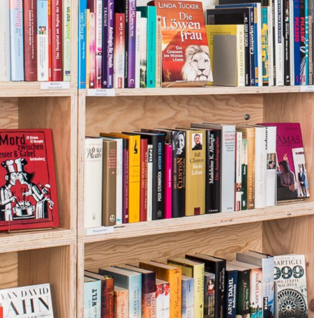 Bücher in den Oxfam Shops