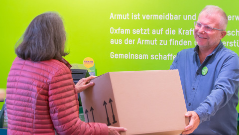 Sachen spenden im Oxfam Shop