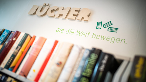 Bücher im Oxfam Shop