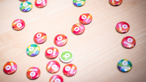 Oxfam-Buttons