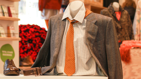 Business-Kleidung im Oxfam Shop