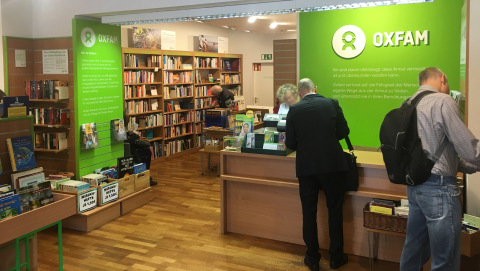 Oxfam Buchshop Frankfurt - Innenansicht