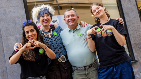 Im Oxfam Shop Ehrenamtlich mitmachen