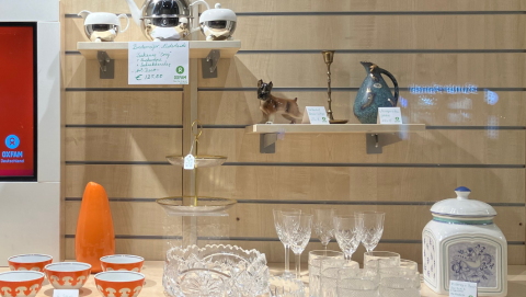 Geschirr und Deko aus dem Oxfam Shop