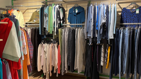 Innenansicht Oxfam Shop Braunschweig – Kleidung