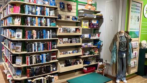 Oxfam Shop Düsseldorf-Pempelfort - Bücher-Angebot
