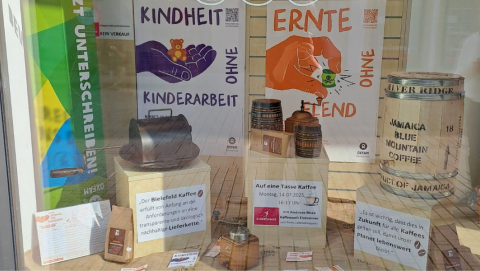 Kampagnen-Schaufenster Oxfam Shop Bielefeld